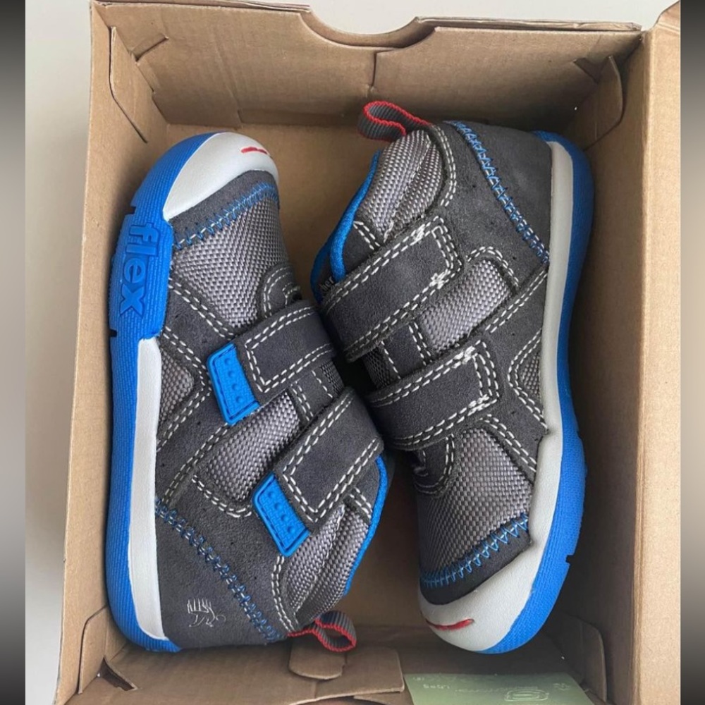 NWT Sketchers Toddler Boys Sneakers